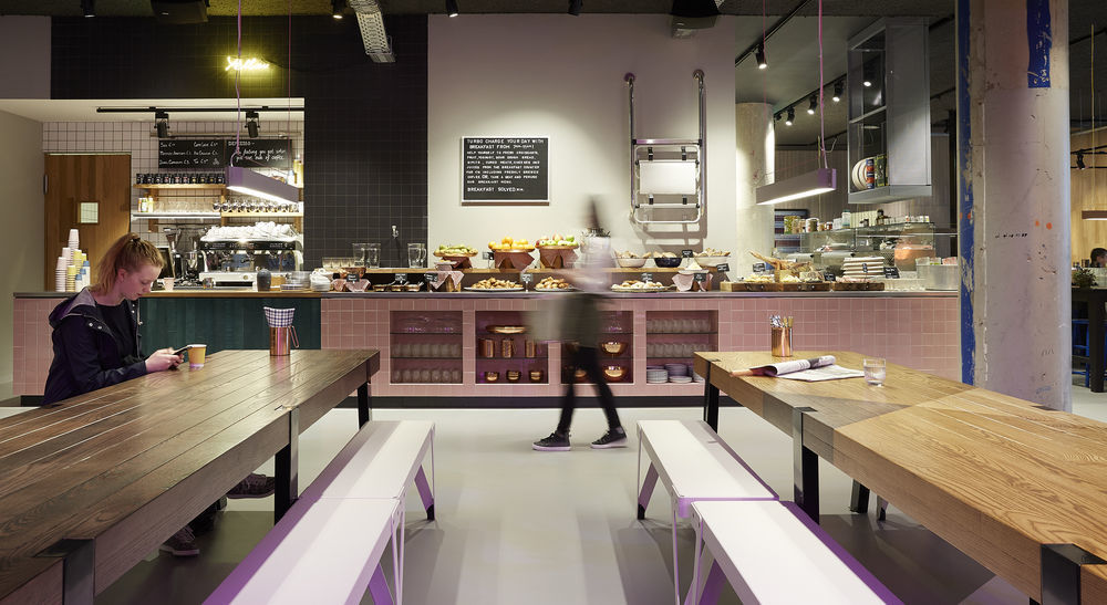 The Social Hub 4*